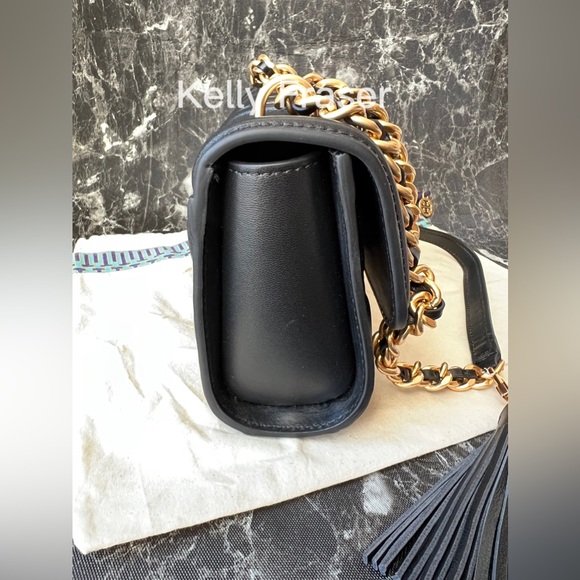 Tory Burch SMALL FLEMING CONVERTIBLE SHOULDER BAG - Picture 4 of 10